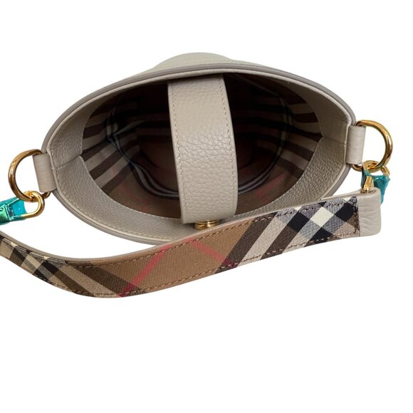 Burberry Small Grainy Leather Bucket Bag Limestone, house check strap - Picture 10 of 15